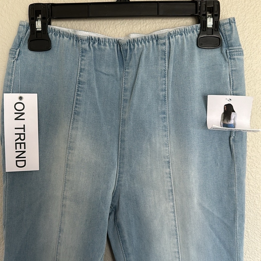 Ashley Mason Jeans women’s pull on faded fray hem flare center top stitch size 5 - Picture 4 of 12